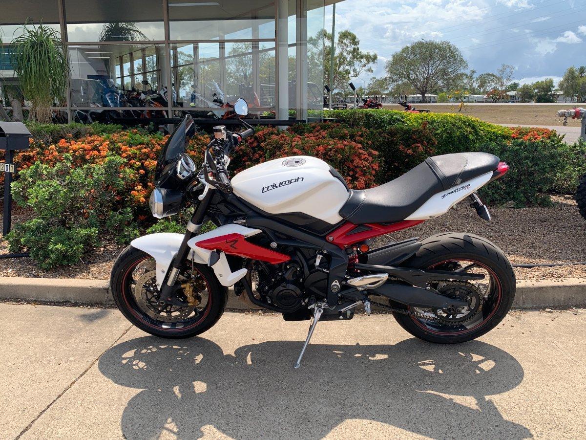 2013 TRIUMPH STREET TRIPLE R (NON ABS) ROAD