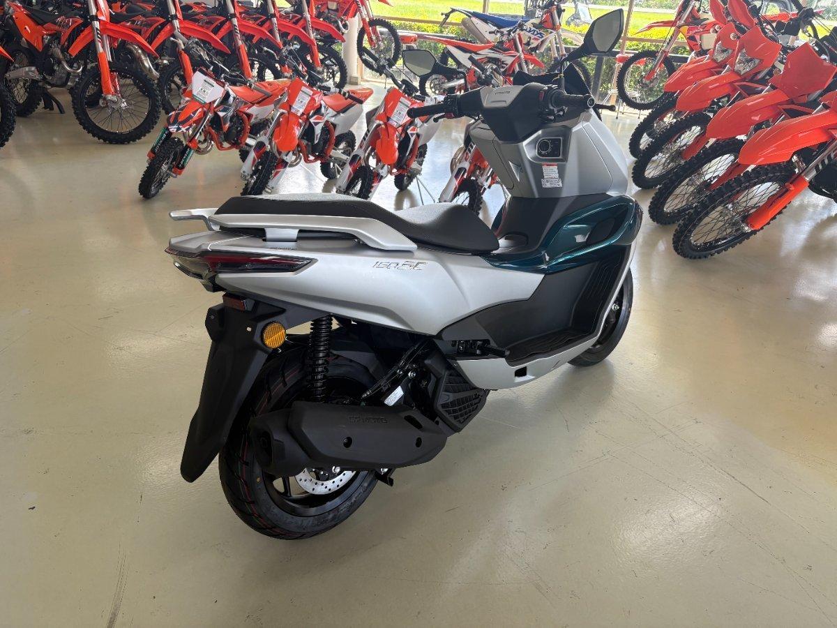 2025 CF MOTO 150 SC SCOOTER