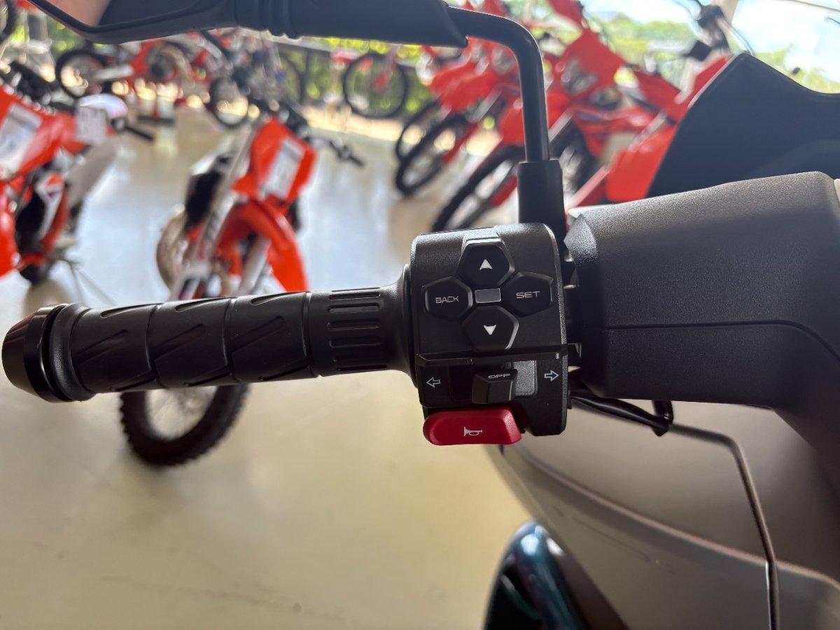 2025 CF MOTO 150 SC SCOOTER