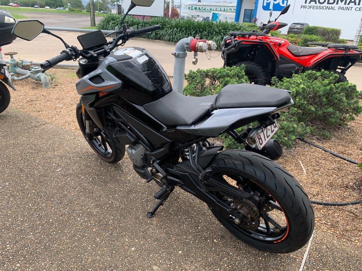 2023 CF MOTO 300 NK ABS ROAD