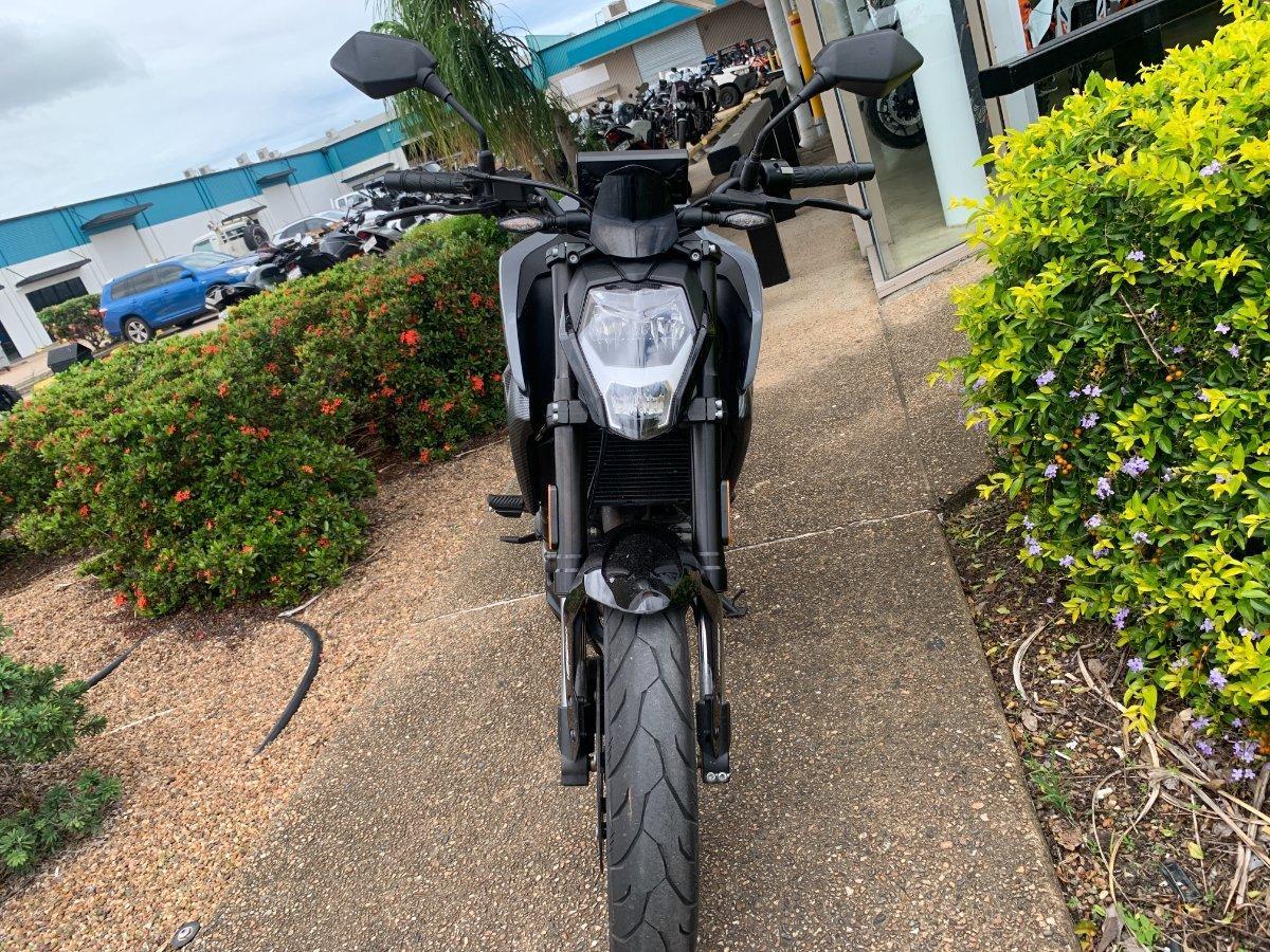 2023 CF MOTO 300 NK ABS ROAD