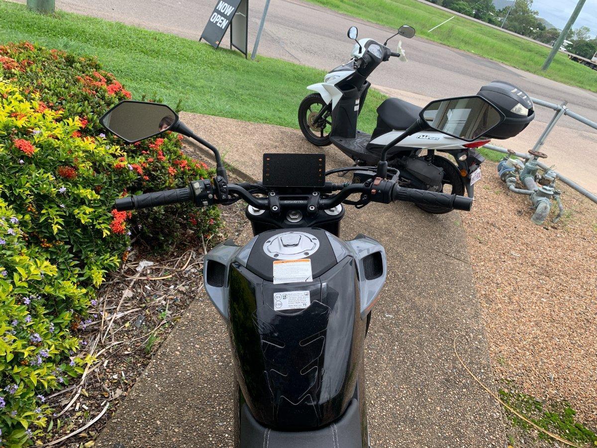 2023 CF MOTO 300 NK ABS ROAD