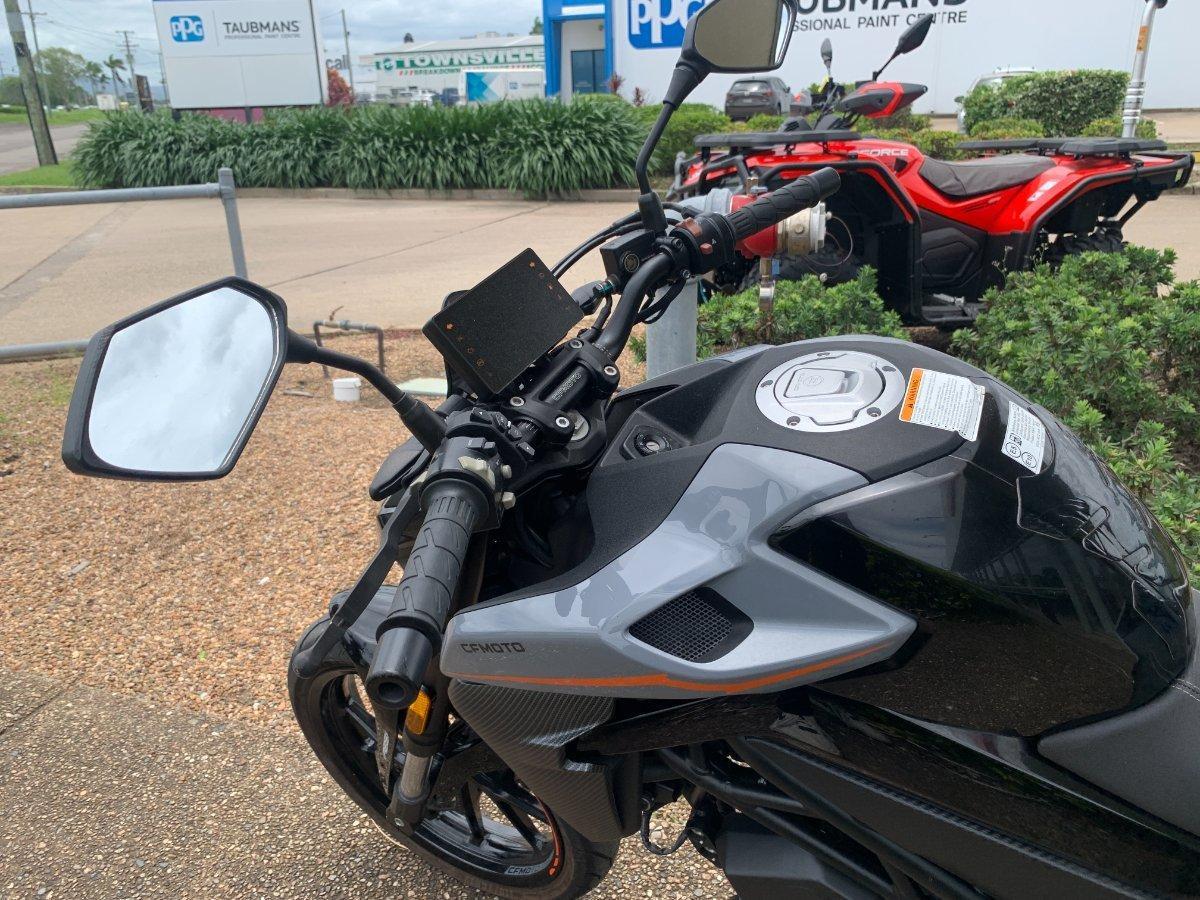 2023 CF MOTO 300 NK ABS ROAD