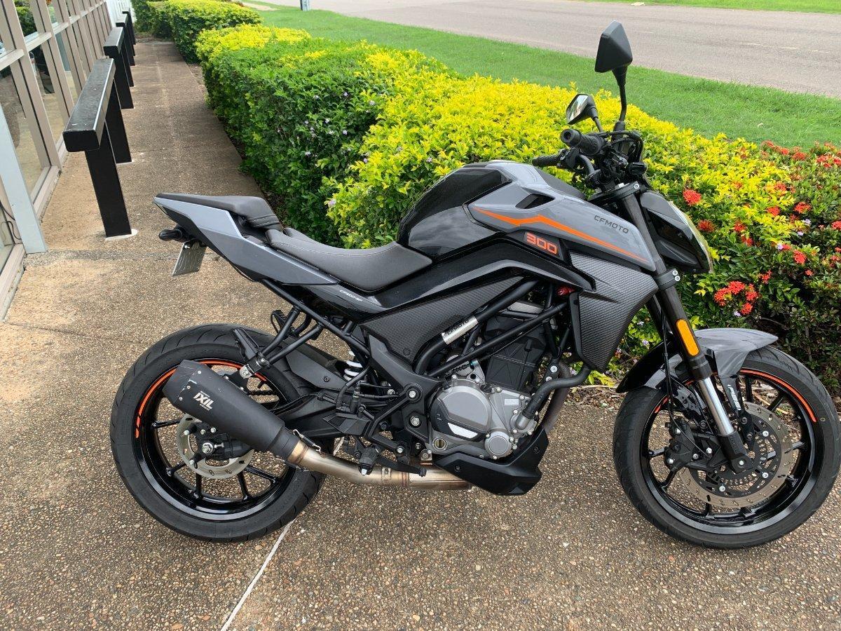 2023 CF MOTO 300 NK ABS ROAD