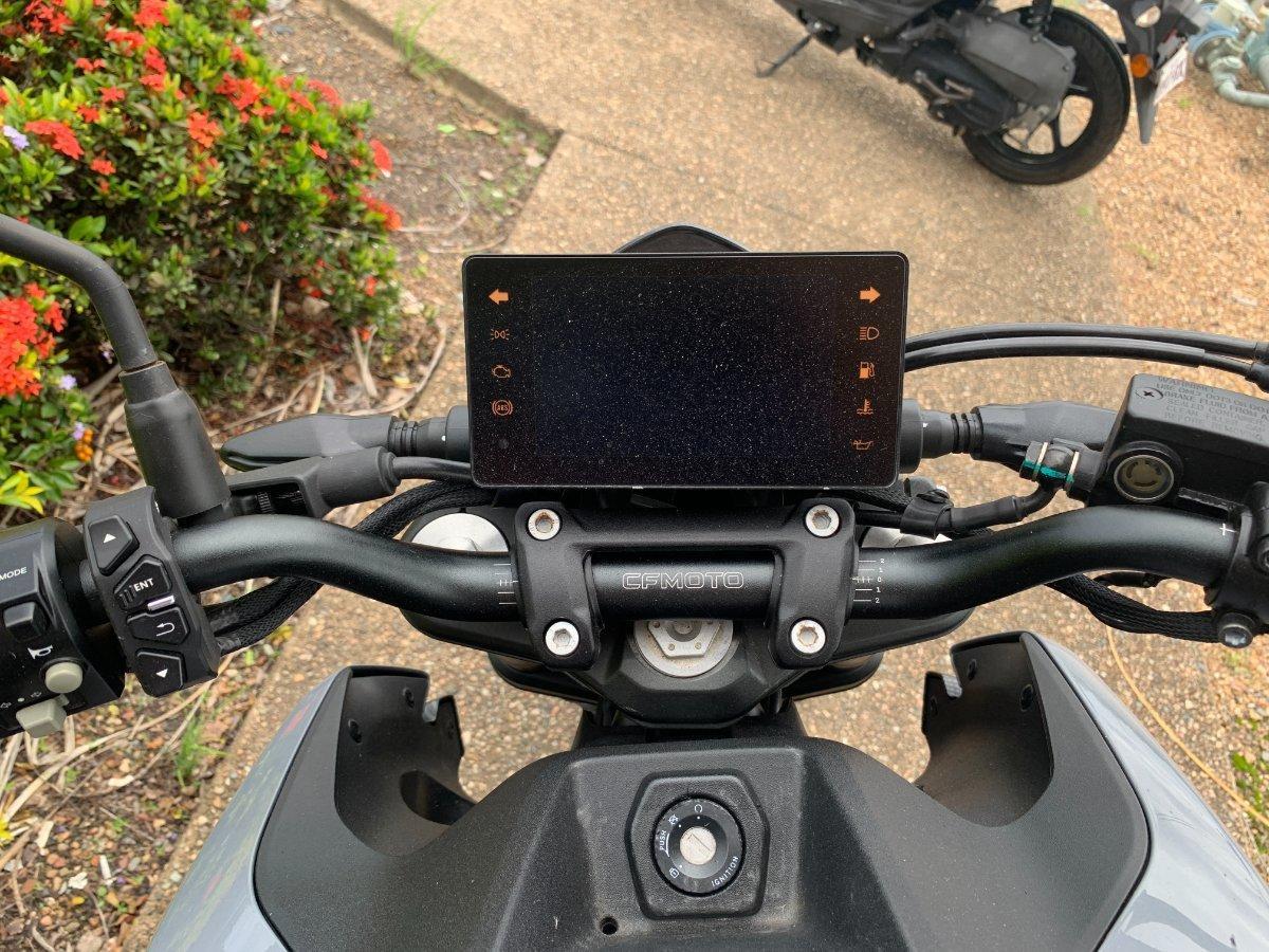 2023 CF MOTO 300 NK ABS ROAD