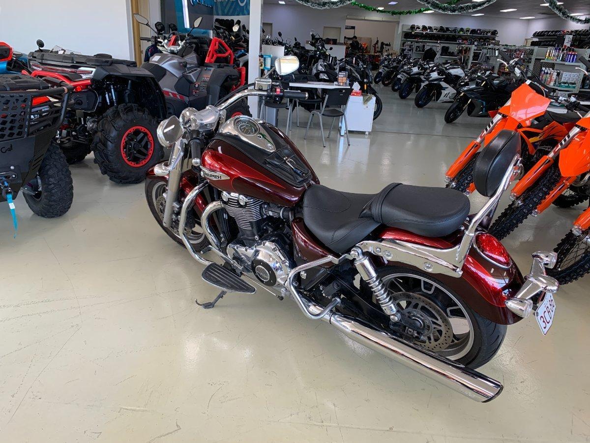 2015 TRIUMPH THUNDERBIRD COMMANDER CRUISER