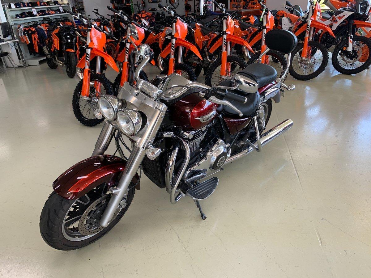 2015 TRIUMPH THUNDERBIRD COMMANDER CRUISER