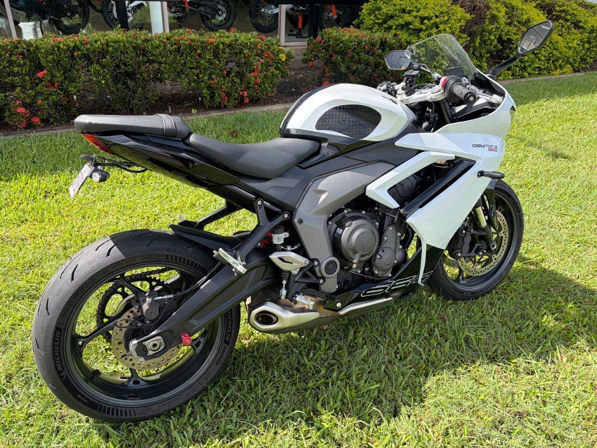 2024 TRIUMPH DAYTONA 660 ROAD