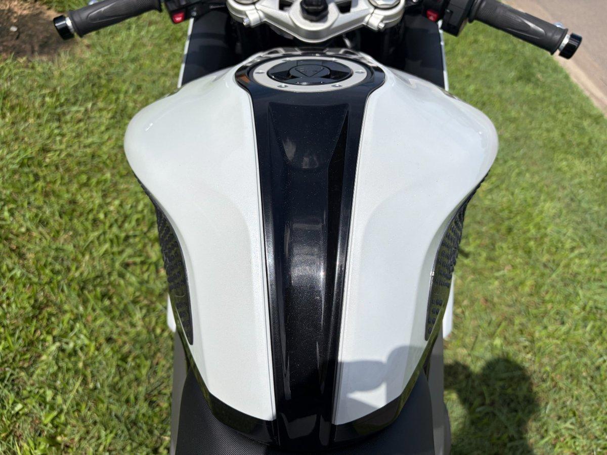 2024 TRIUMPH DAYTONA 660 ROAD
