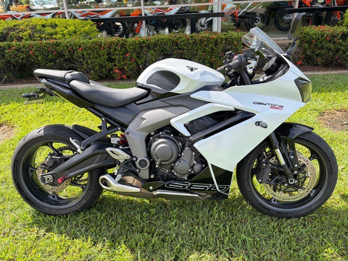 2024 TRIUMPH DAYTONA 660 ROAD