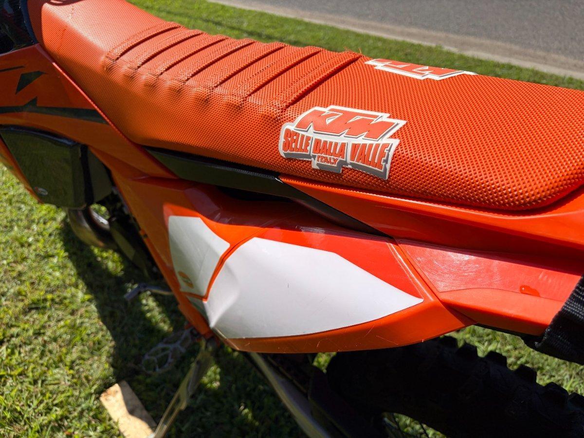 2025 KTM 300 EXC CHAMPIONS EDITION ENDURO