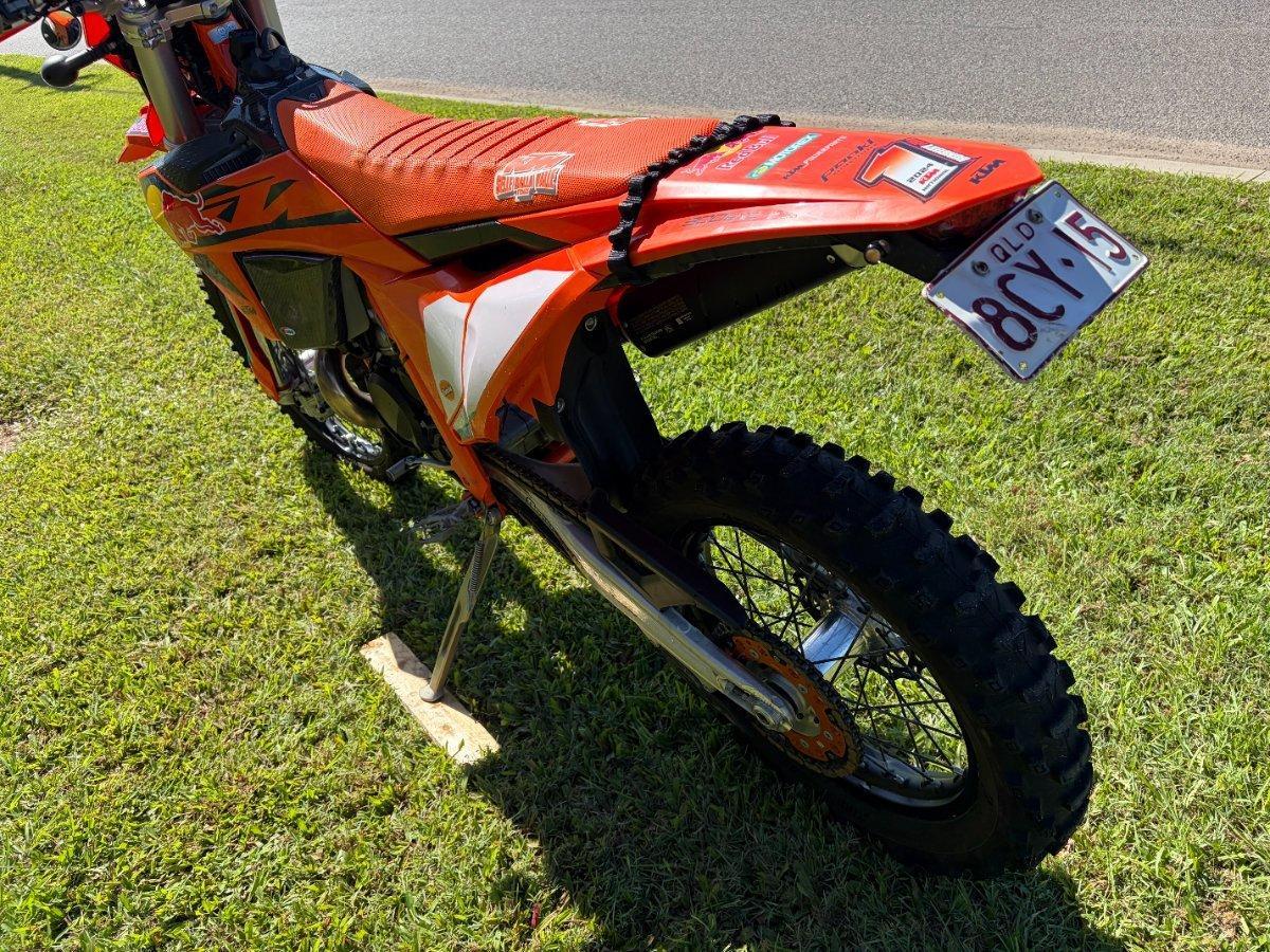 2025 KTM 300 EXC CHAMPIONS EDITION ENDURO