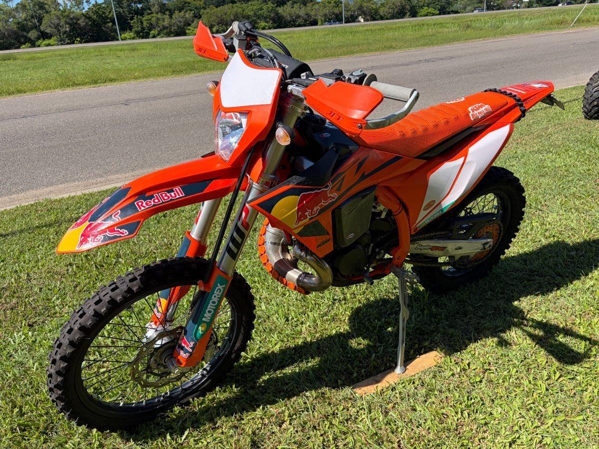 2025 KTM 300 EXC CHAMPIONS EDITION ENDURO