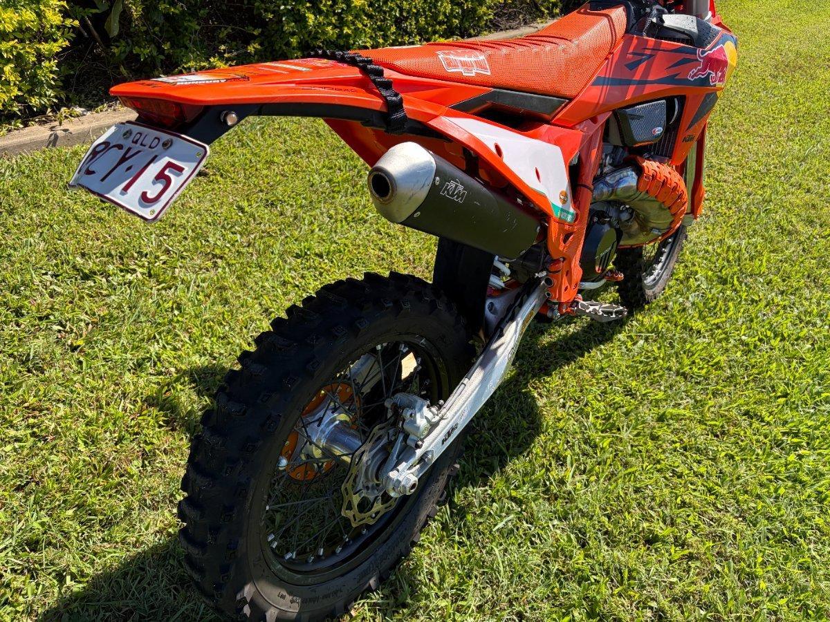 2025 KTM 300 EXC CHAMPIONS EDITION ENDURO