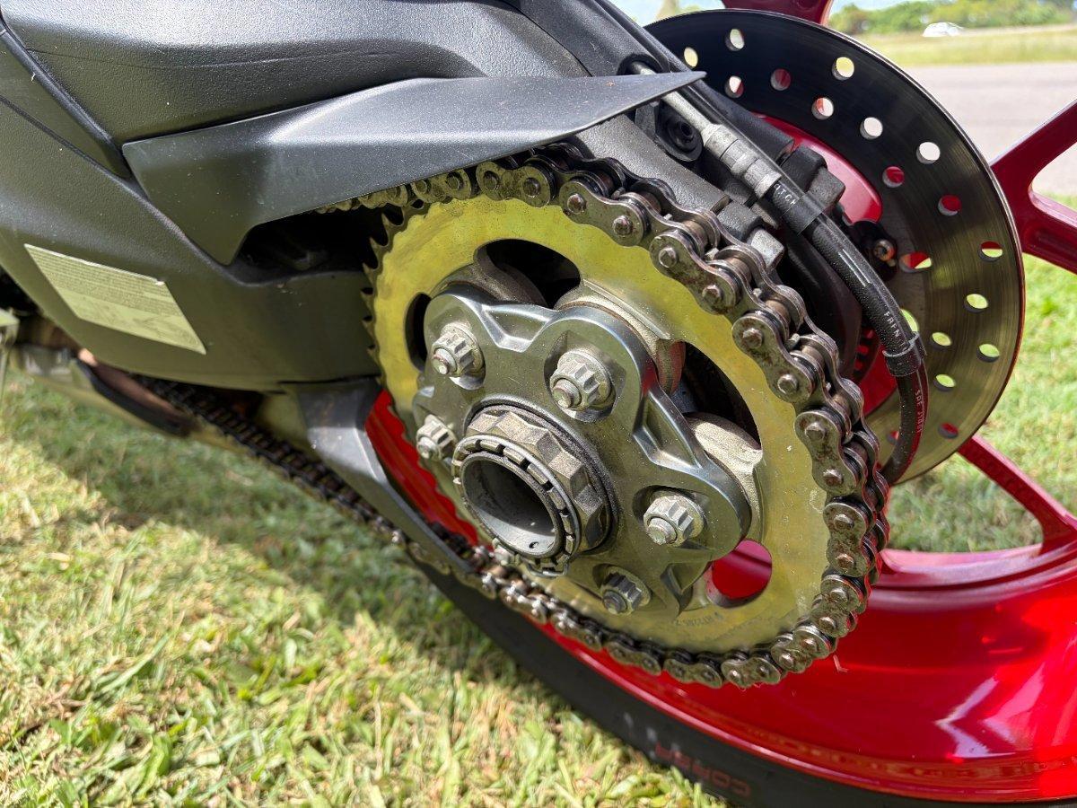 2023 DUCATI PANIGALE V2 SPORTS