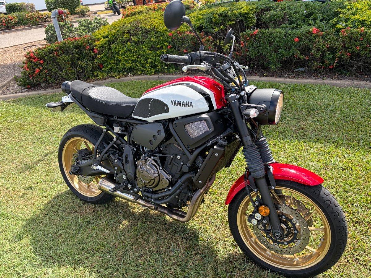 2021 YAMAHA XSR700 ROAD