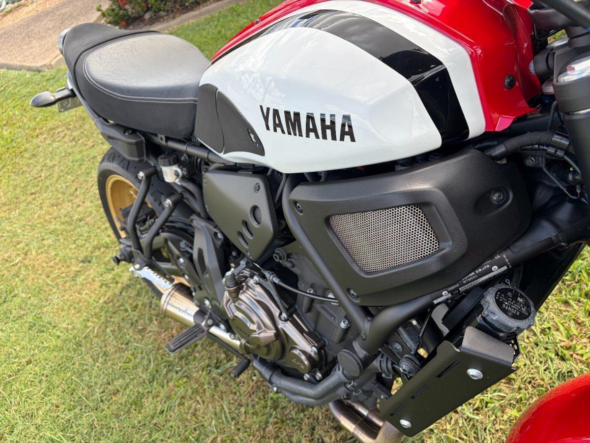 2021 YAMAHA XSR700 ROAD