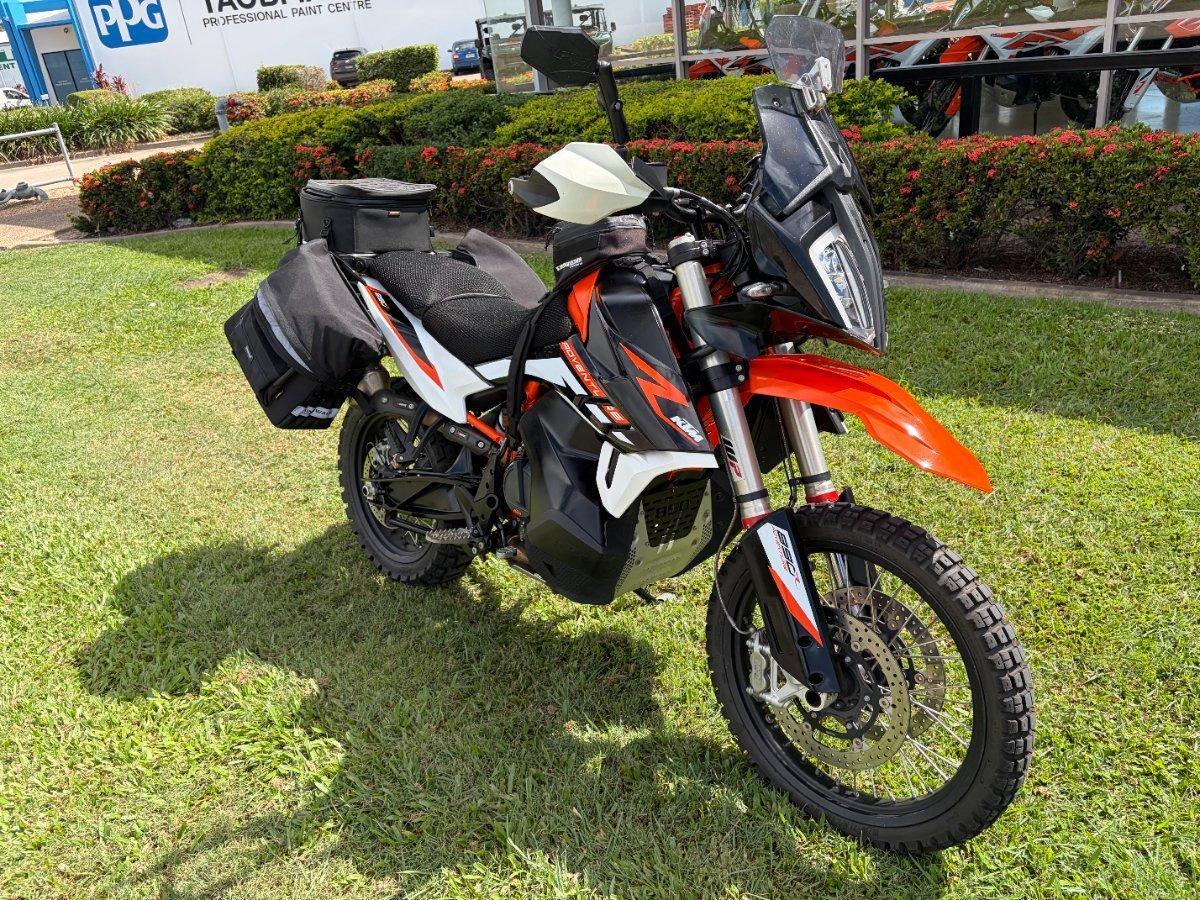 2021 KTM 890 ADVENTURE R DUAL SPORTS