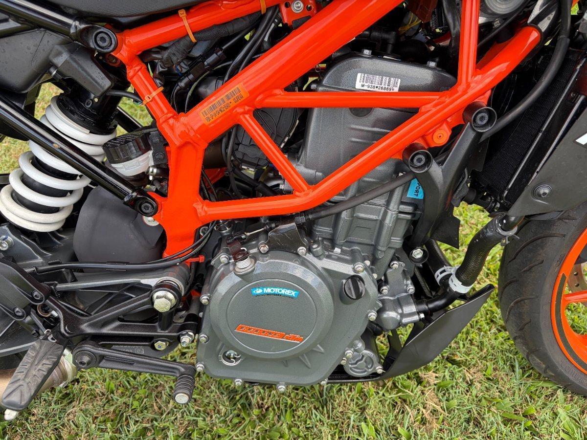 2021 KTM 390 DUKE ROAD