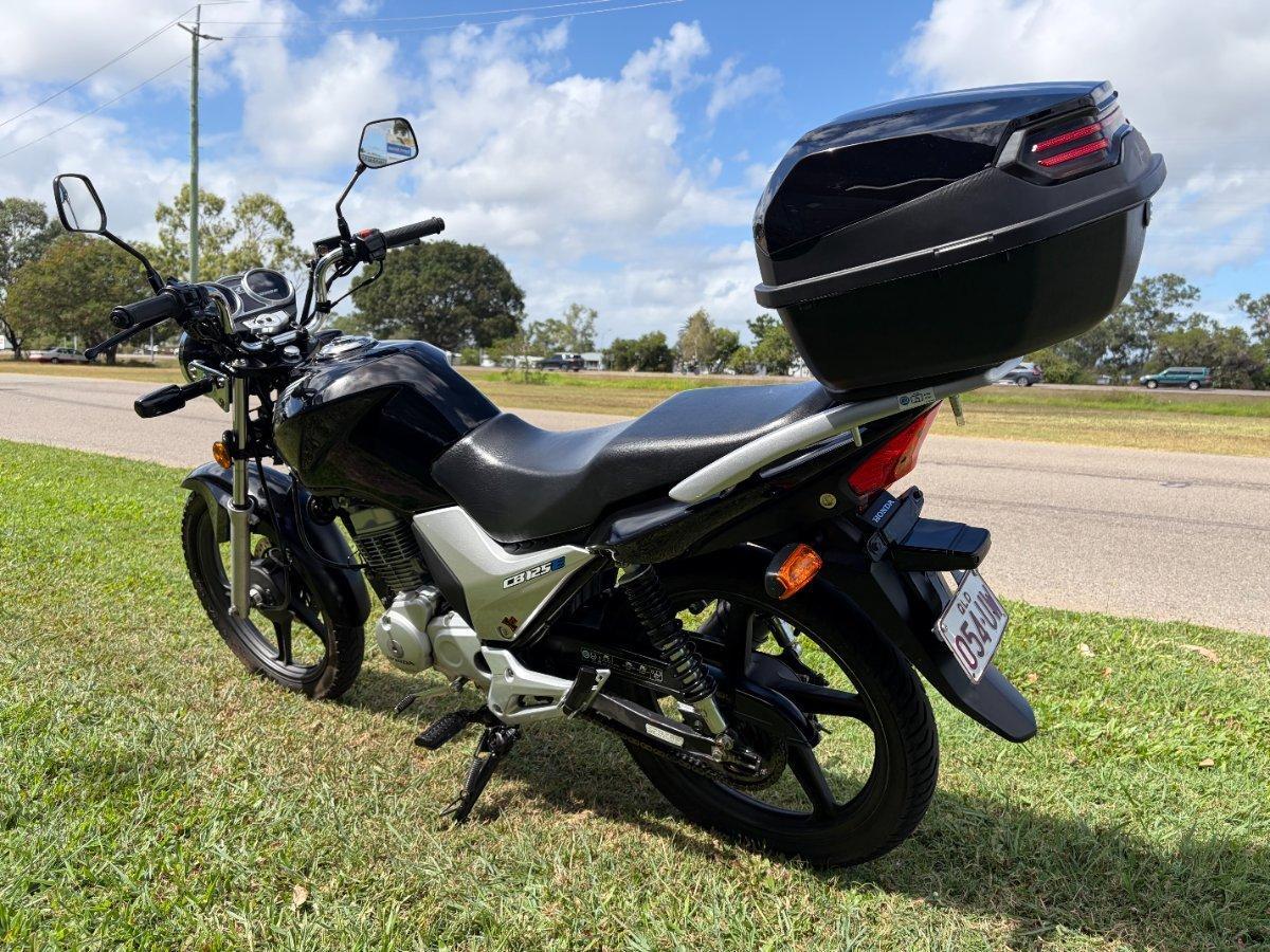 2018 HONDA CB125E ROAD