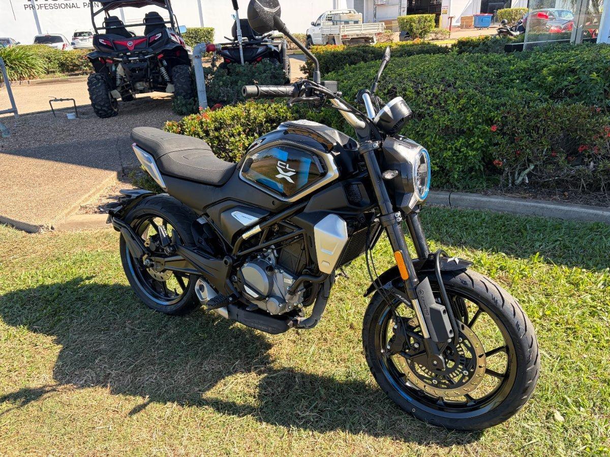 2023 CF MOTO 300 CL-X ROAD