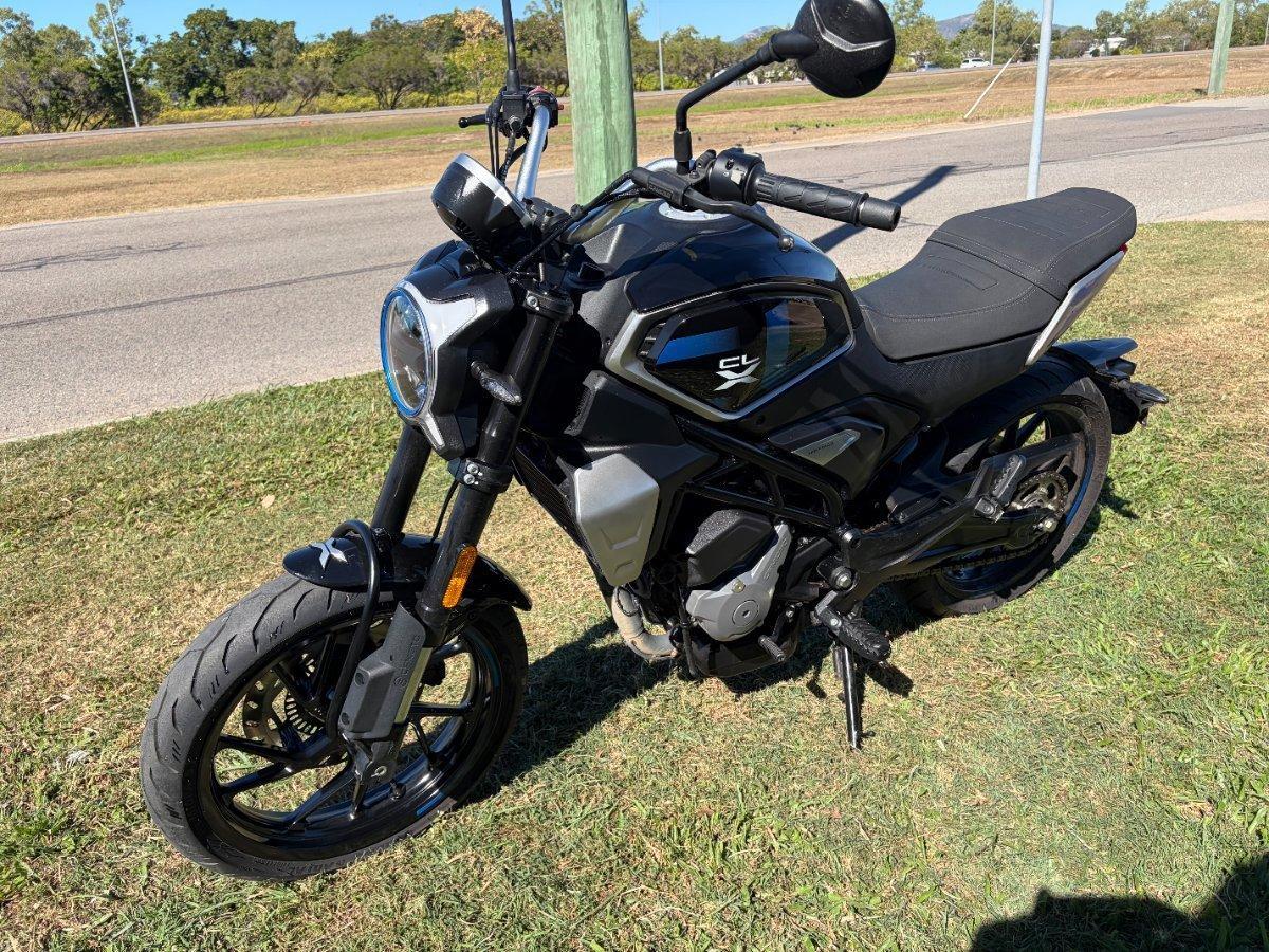 2023 CF MOTO 300 CL-X ROAD