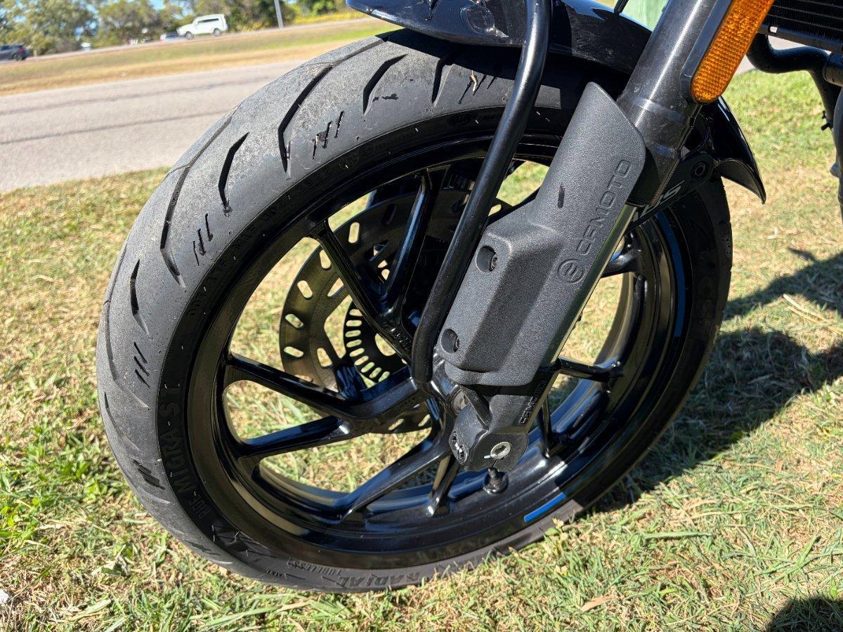 2023 CF MOTO 300 CL-X ROAD
