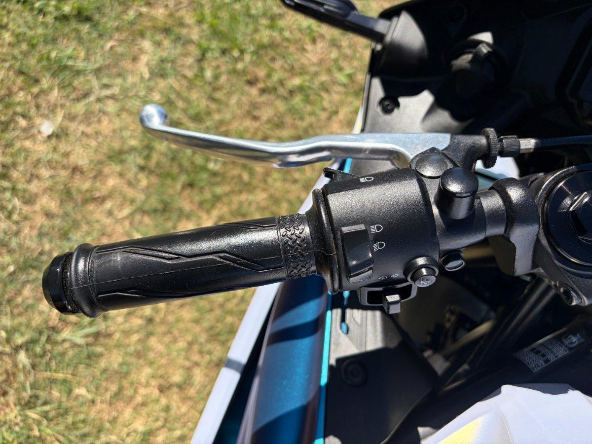 2025 YAMAHA YZF-R3 SPORTS