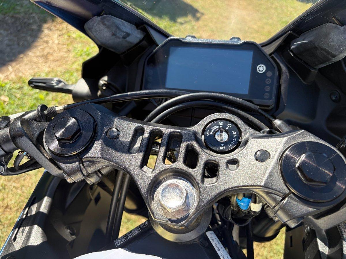 2025 YAMAHA YZF-R3 SPORTS