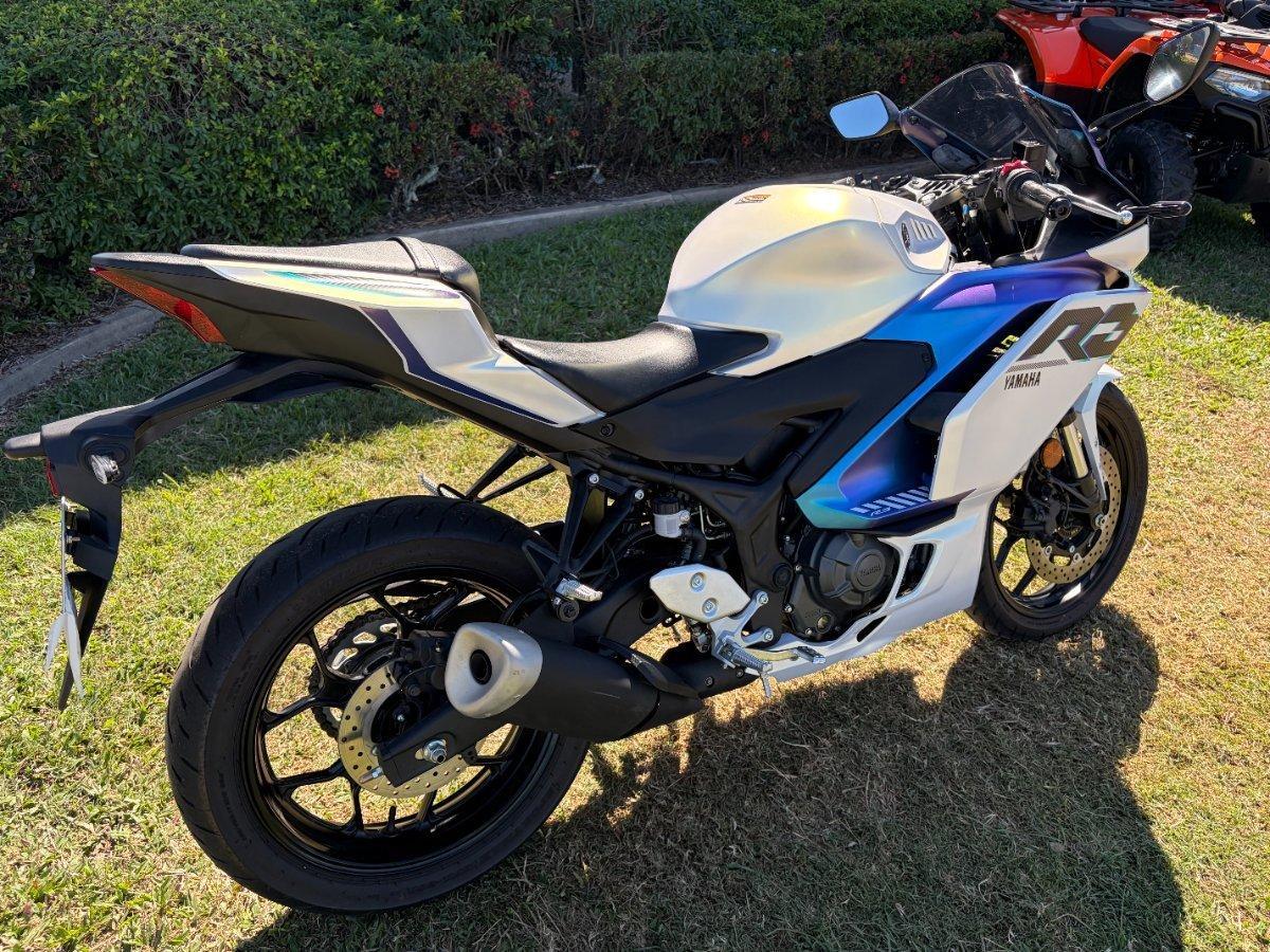 2025 YAMAHA YZF-R3 SPORTS