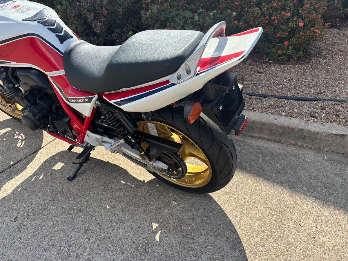 2011 HONDA CB400 ROAD