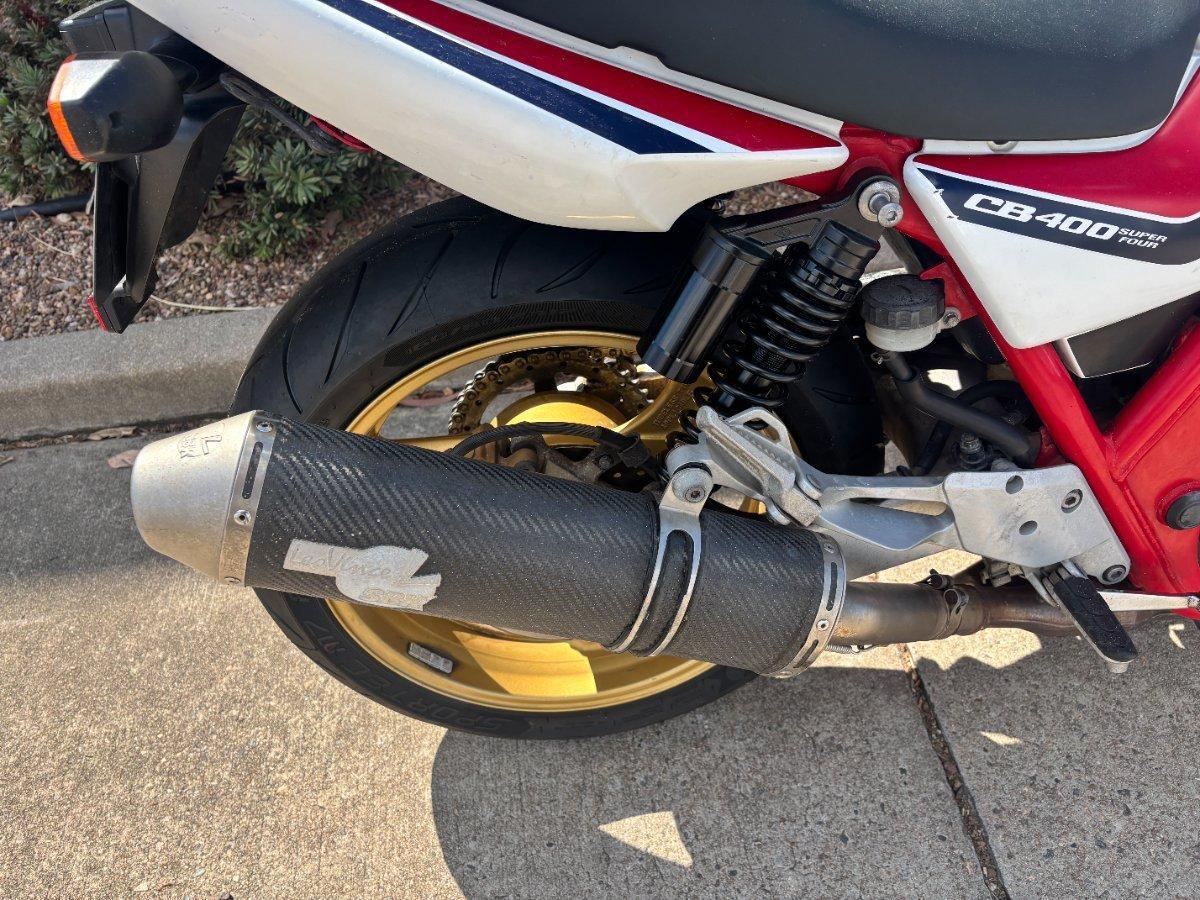 2011 HONDA CB400 ROAD
