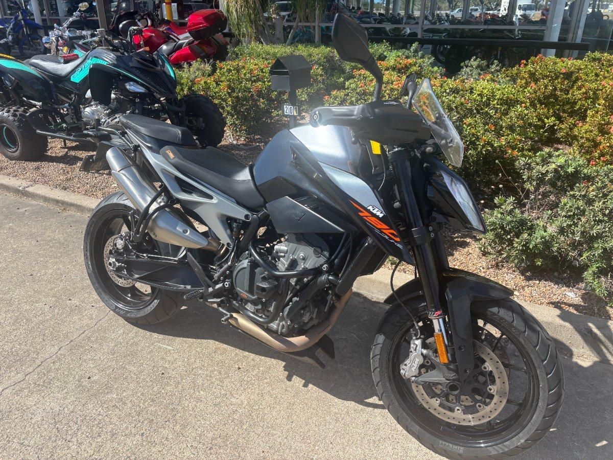 2020 KTM 790 DUKE ROAD