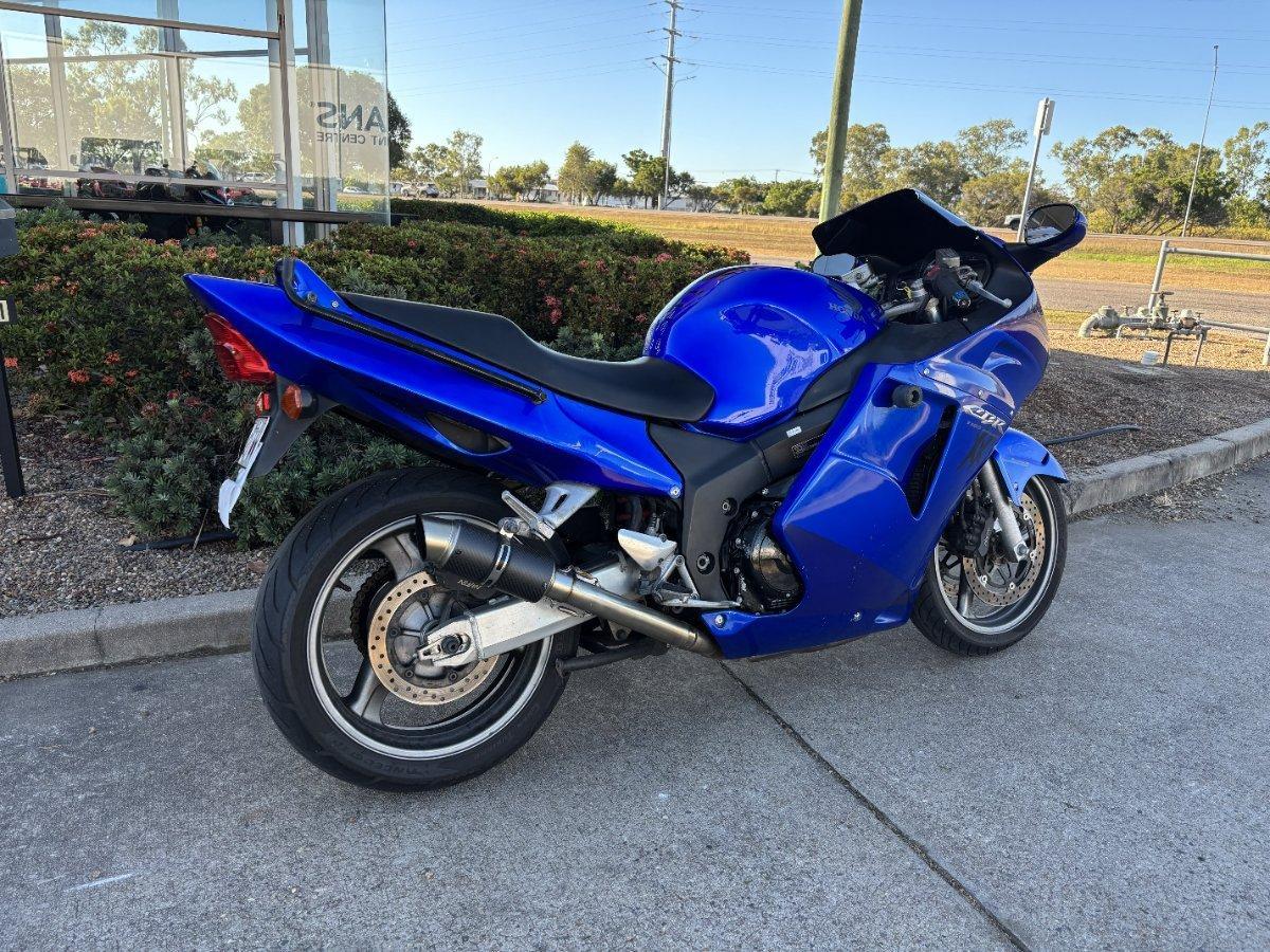 2005 HONDA CBR1100XX (SUPER BLACKBIRD) SPORTS