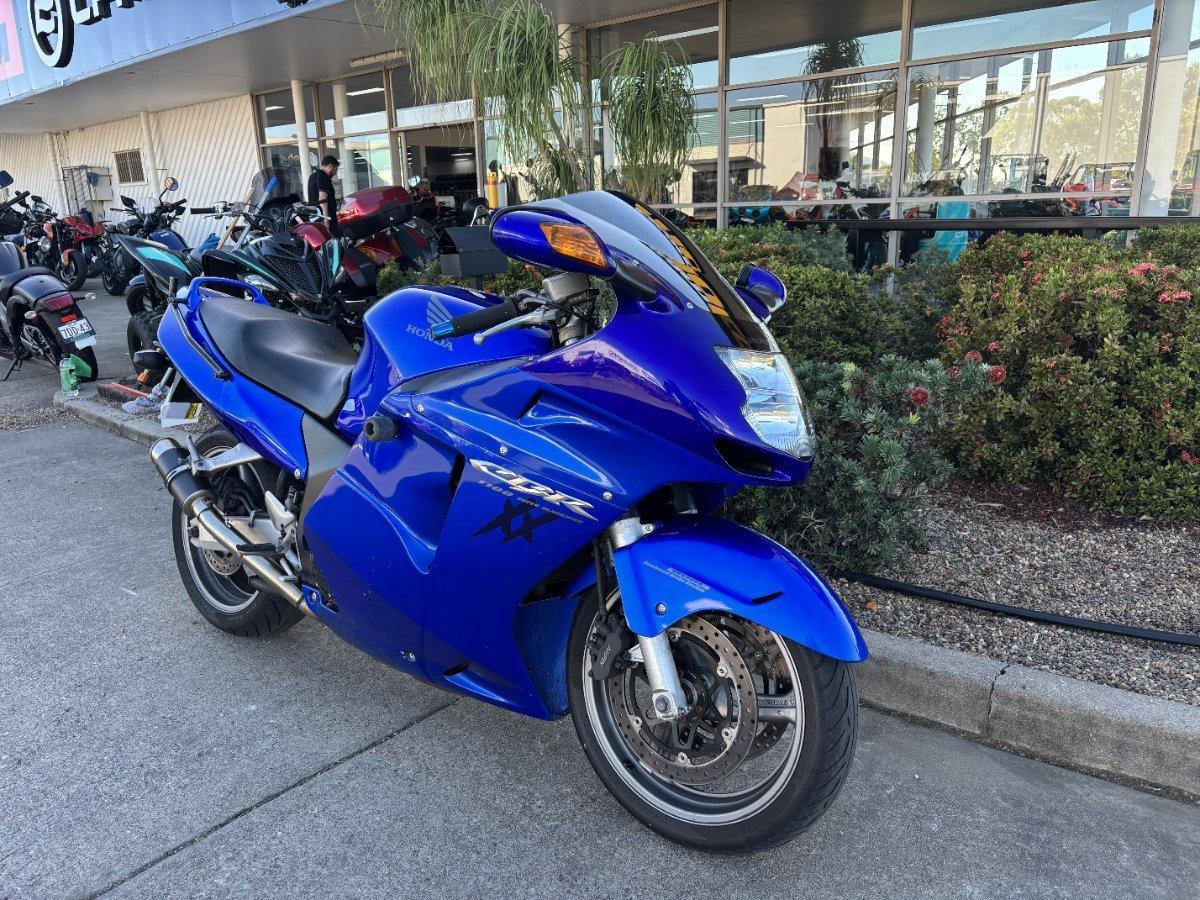 2005 HONDA CBR1100XX (SUPER BLACKBIRD) SPORTS