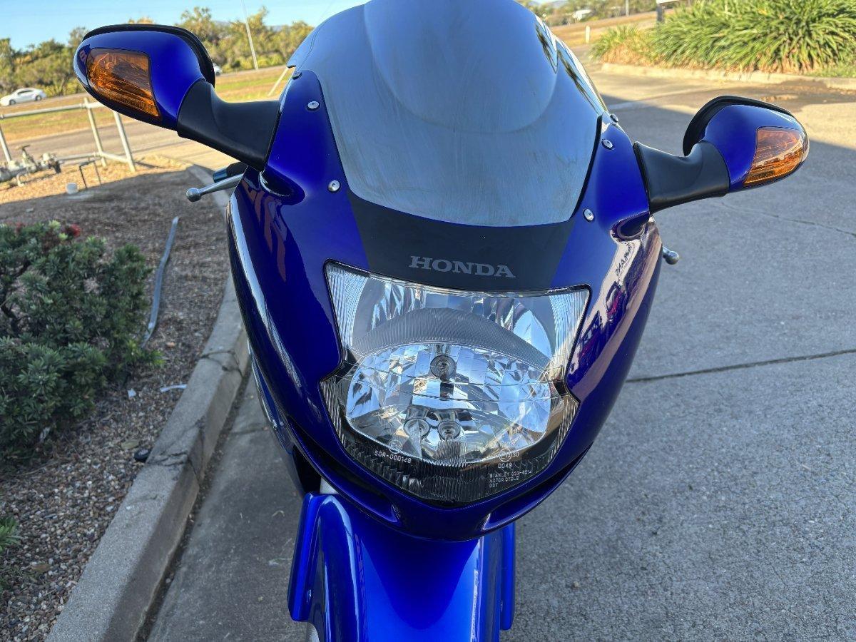 2005 HONDA CBR1100XX (SUPER BLACKBIRD) SPORTS