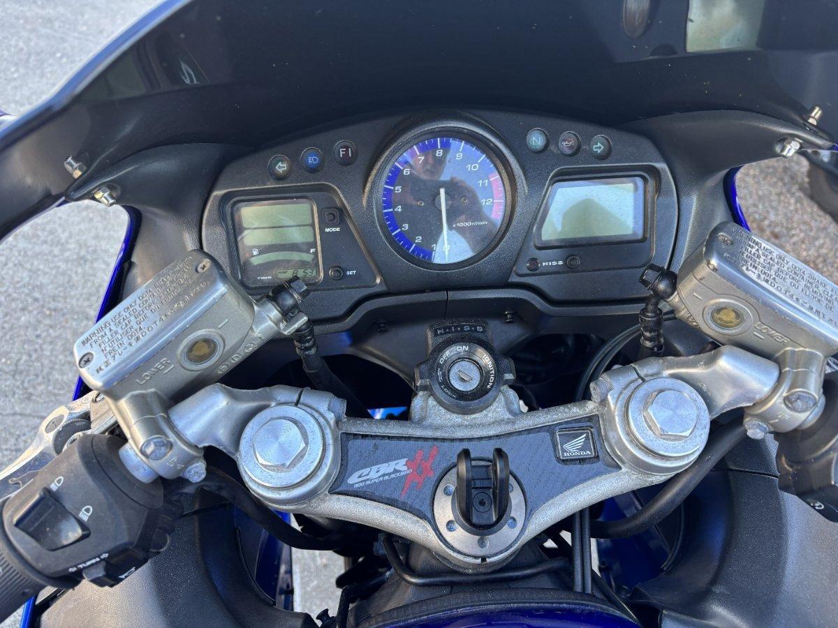 2005 HONDA CBR1100XX (SUPER BLACKBIRD) SPORTS