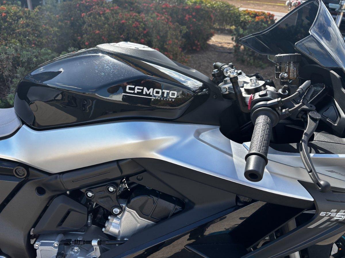 2025 CFMOTO 675 SR-R SPORTS