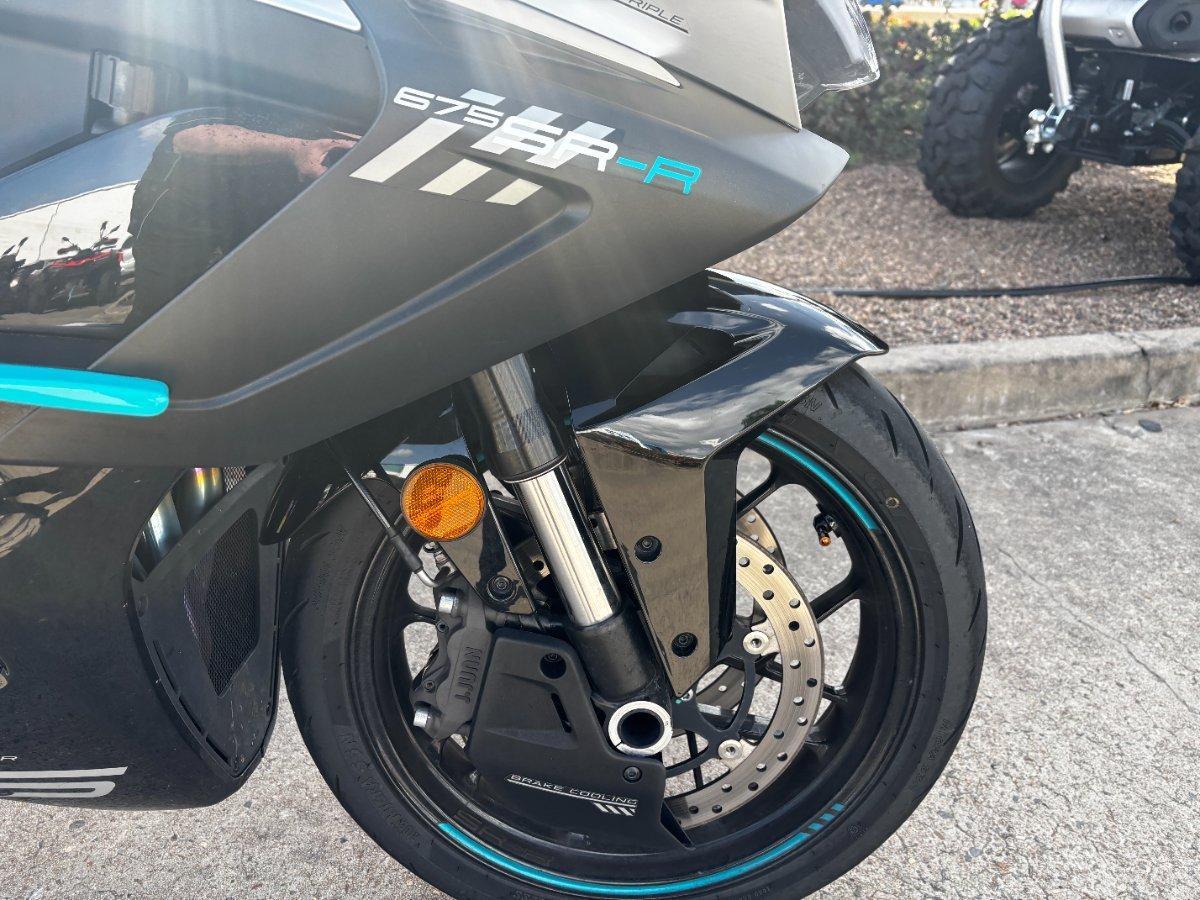 2025 CFMOTO 675 SR-R SPORTS