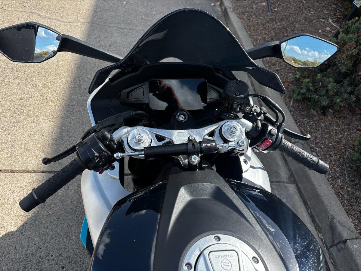 2025 CFMOTO 675 SR-R SPORTS