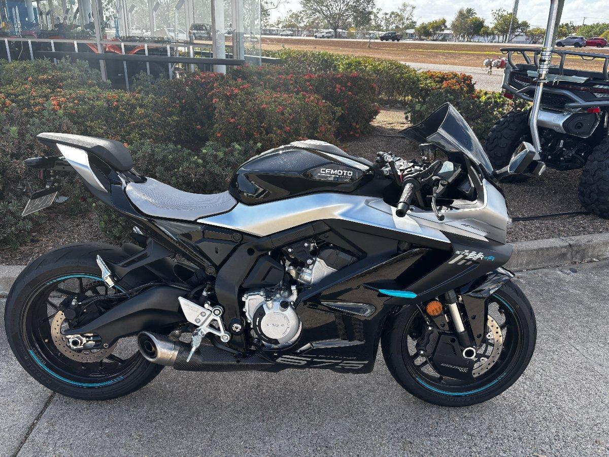 2025 CFMOTO 675 SR-R SPORTS
