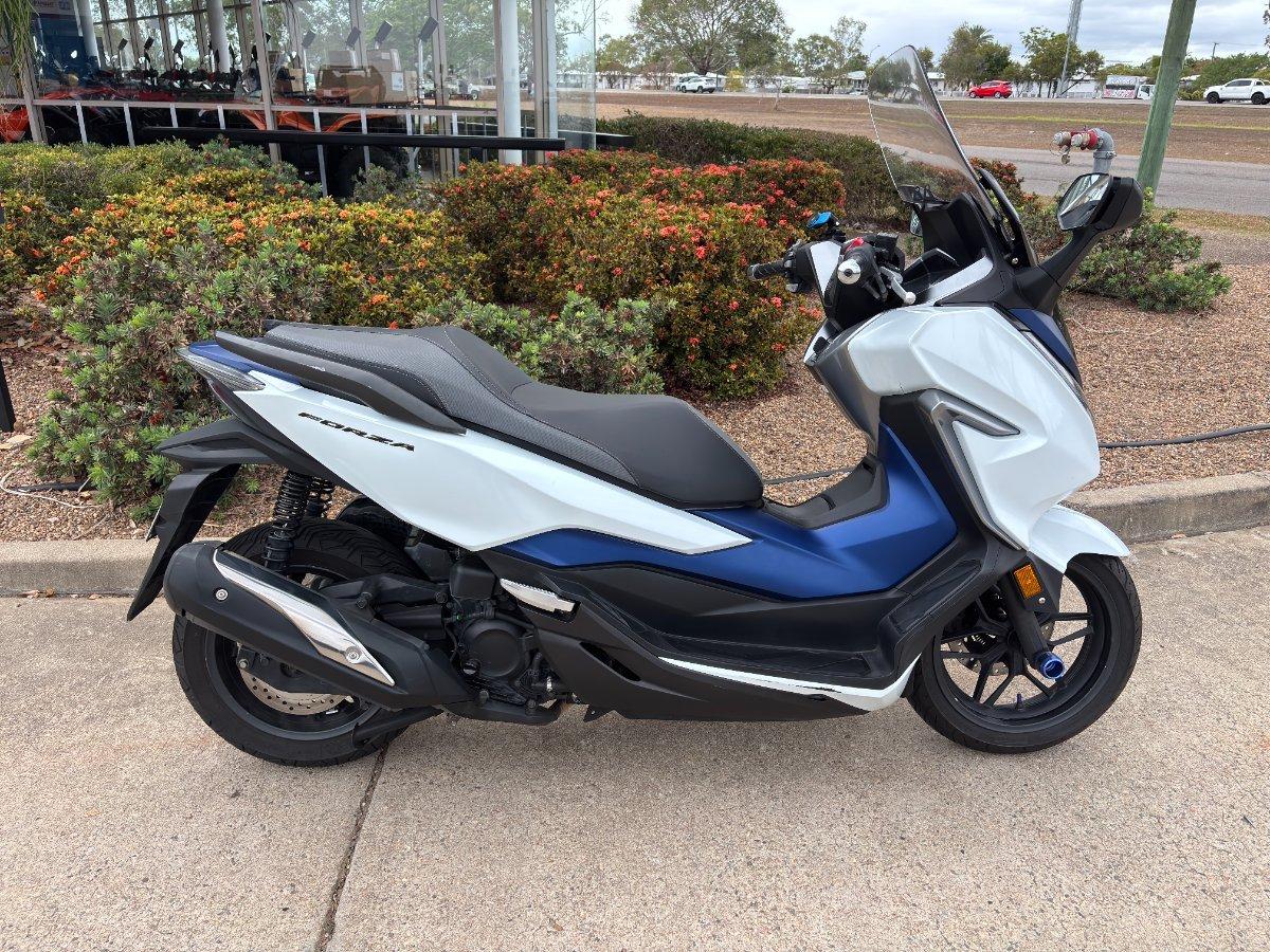 2019 HONDA NSS300 FORZA SCOOTER