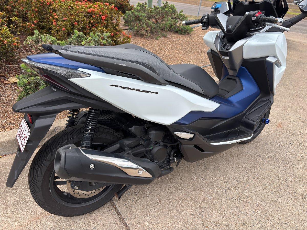 2019 HONDA NSS300 FORZA SCOOTER