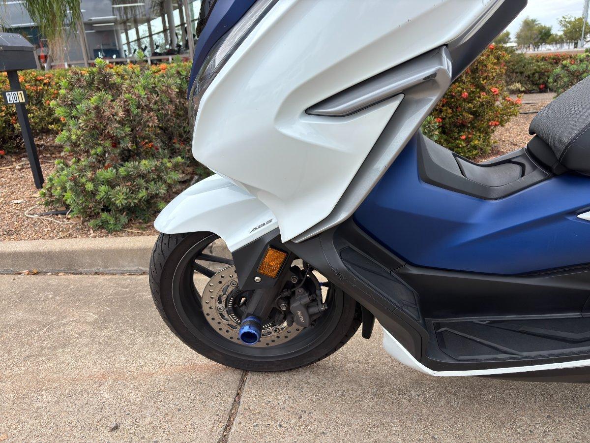 2019 HONDA NSS300 FORZA SCOOTER