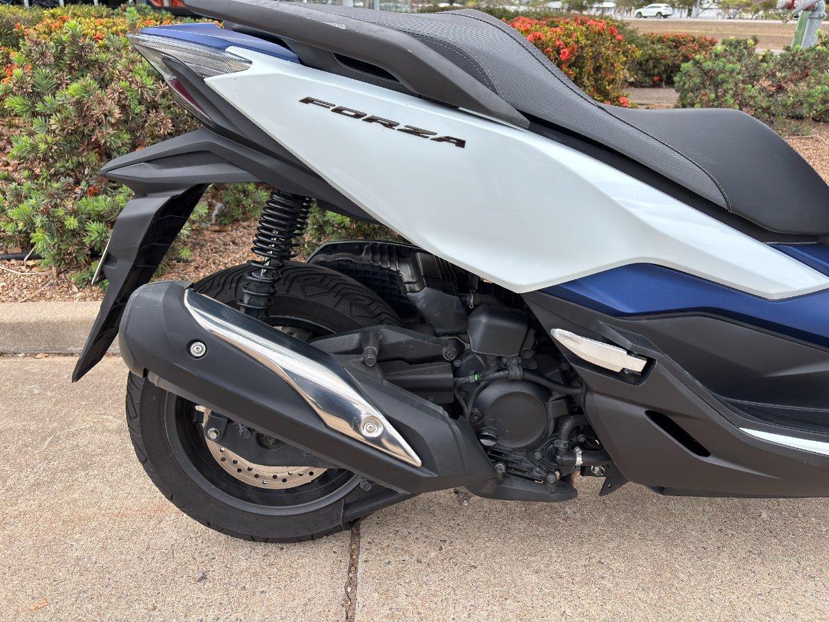 2019 HONDA NSS300 FORZA SCOOTER