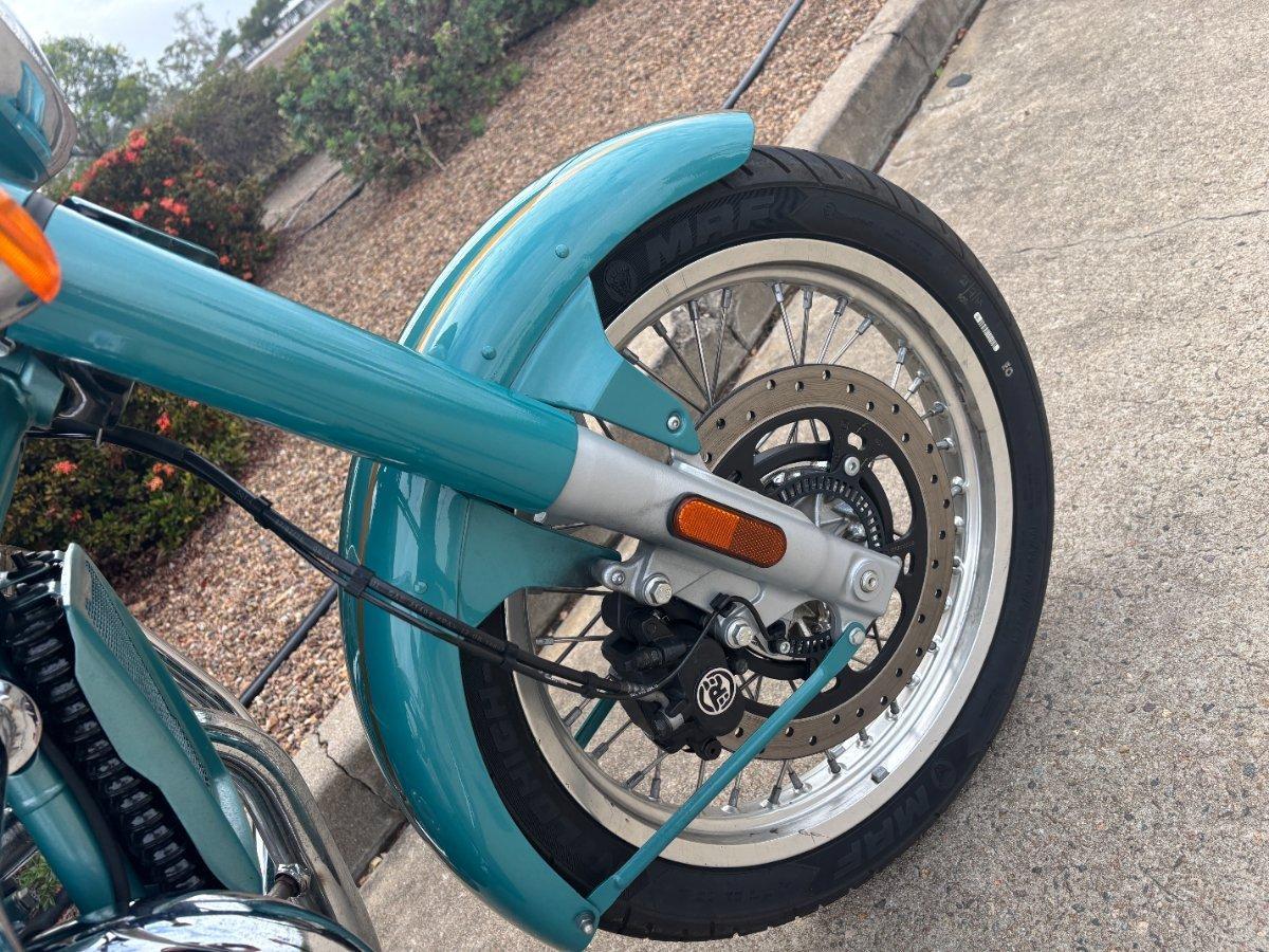 2025 ROYAL ENFIELD CLASSIC 650 ROAD