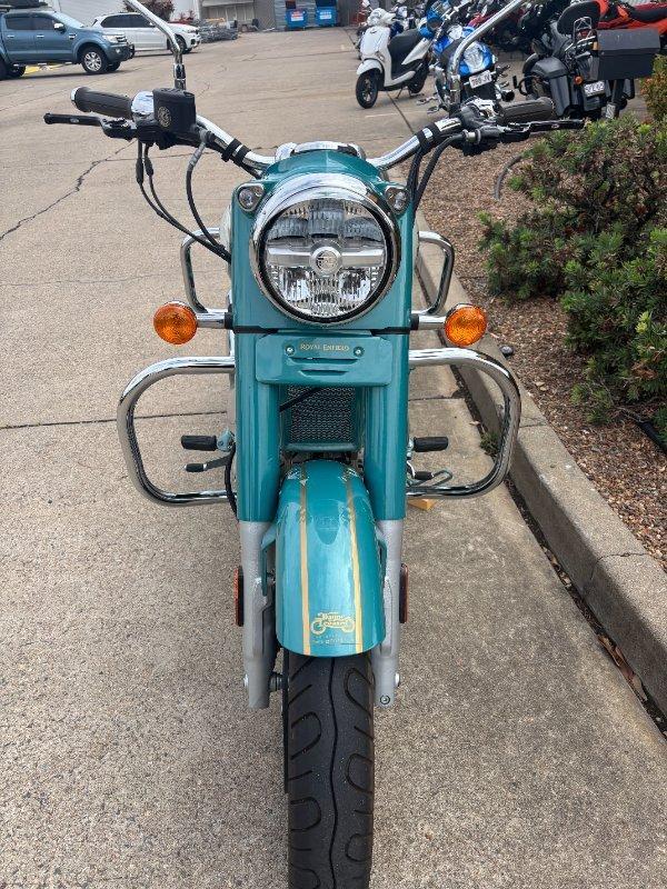 2025 ROYAL ENFIELD CLASSIC 650 ROAD