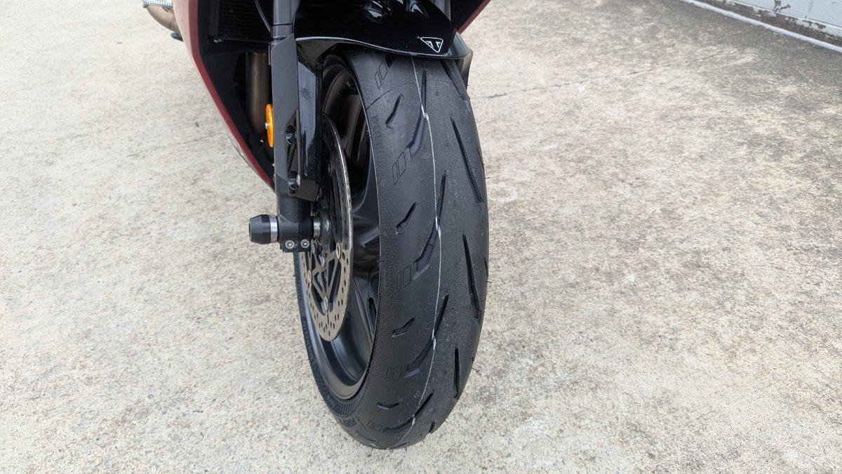 2025 TRIUMPH DAYTONA 660 ROAD