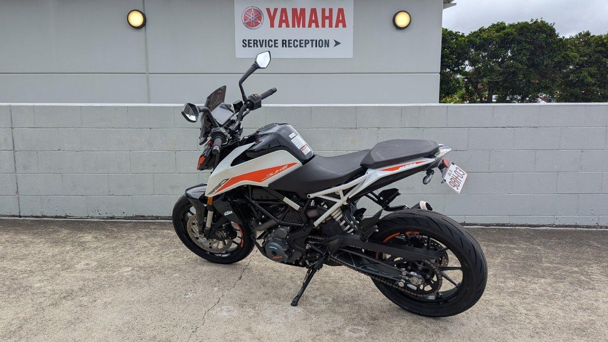 2021 KTM 390 DUKE ROAD