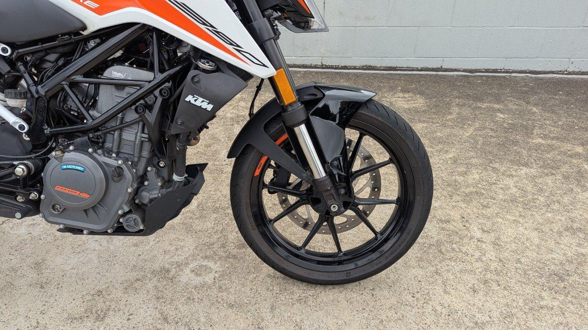 2021 KTM 390 DUKE ROAD